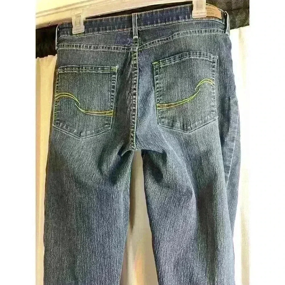 Levi Signature Modern Boot Cut 30/34 Womens Medium Denim - Picture 6 of 8